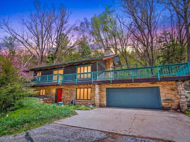 26 Appleby Circle, Mazomanie, WI 53560