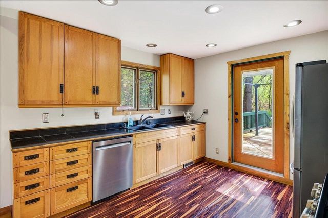26 Appleby Circle, Mazomanie, WI 53560