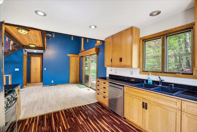 26 Appleby Circle, Mazomanie, WI 53560