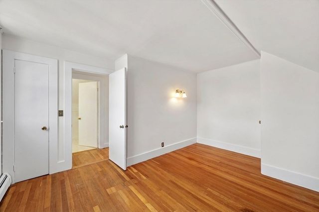 9 Boardman St 3, Salem, MA 01970