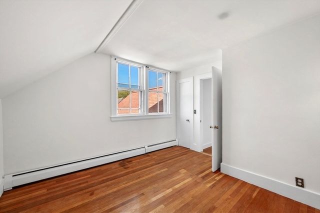 9 Boardman St 3, Salem, MA 01970