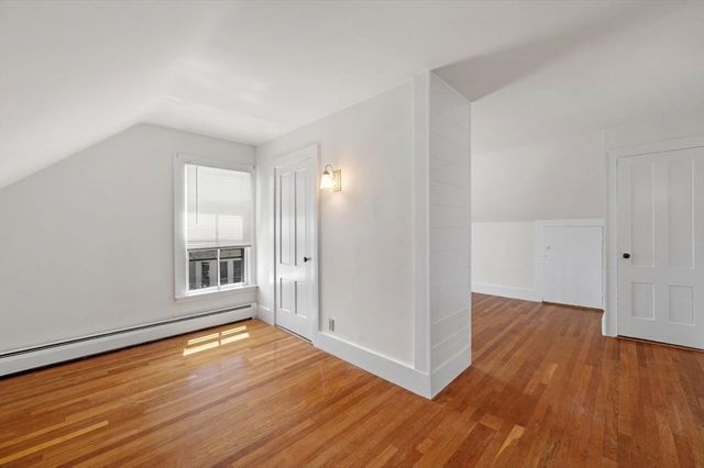 9 Boardman St 3, Salem, MA 01970
