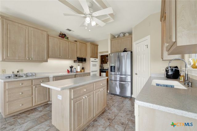163 Riedel Lane, Canyon Lake, TX 78133