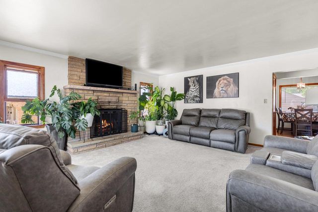2781 S 76th STREET, West Allis, WI 53219