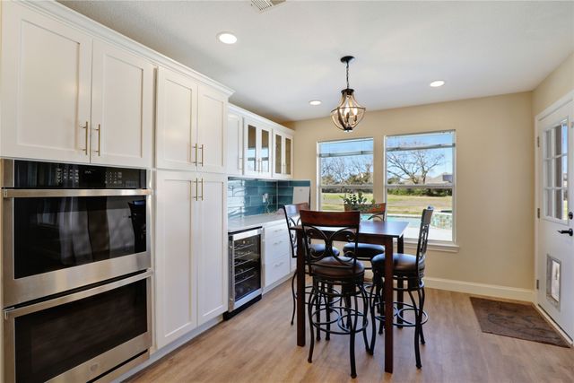 246 Shoreview Drive, Lavon, TX 75166