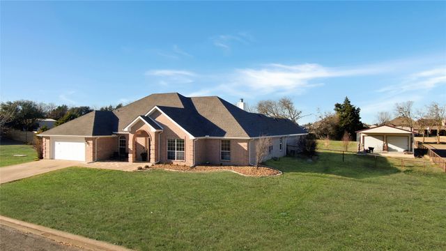 246 Shoreview Drive, Lavon, TX 75166