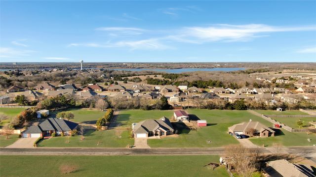 246 Shoreview Drive, Lavon, TX 75166