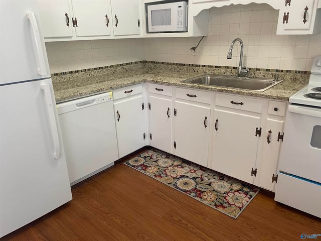 1931 SW Vanderbilt Circle, Huntsville, AL 35801