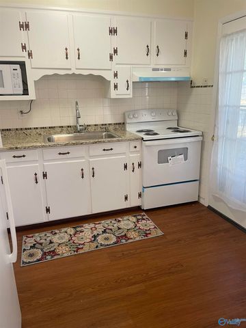 1931 SW Vanderbilt Circle, Huntsville, AL 35801