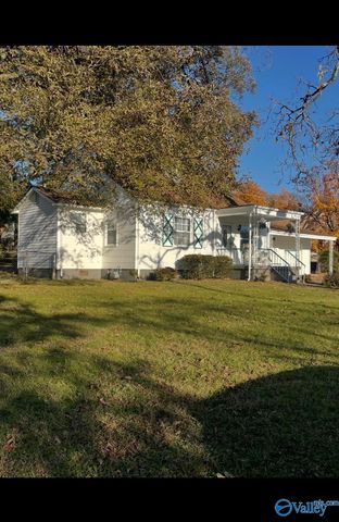 1931 SW Vanderbilt Circle, Huntsville, AL 35801