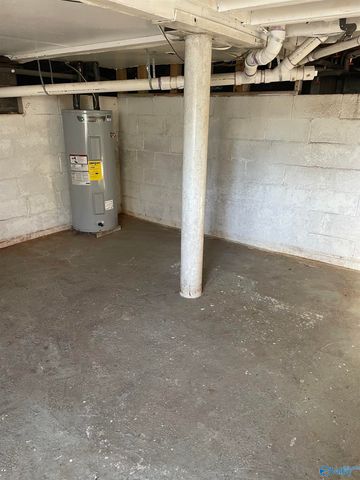 1931 SW Vanderbilt Circle, Huntsville, AL 35801