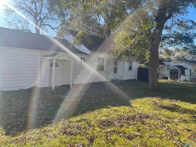 1931 SW Vanderbilt Circle, Huntsville, AL 35801