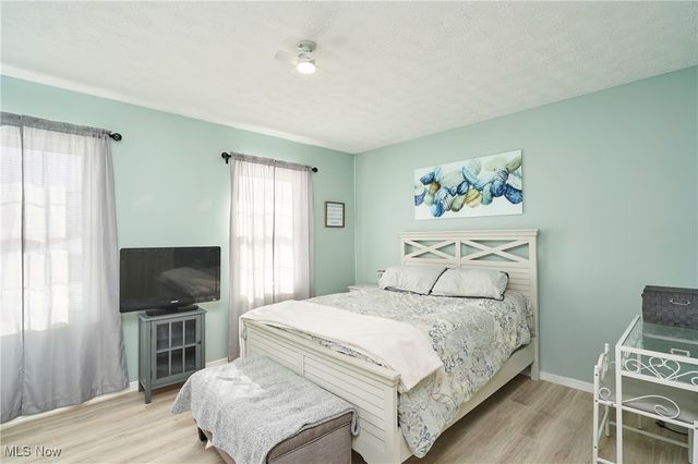 5819 Linder Circle NE, Canton, OH 44721