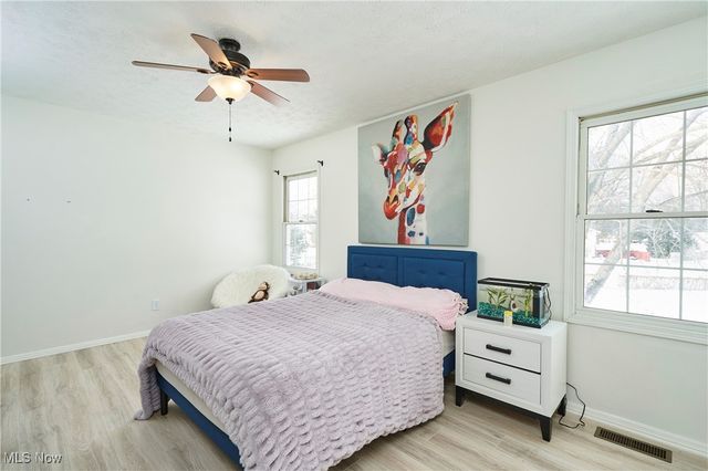 5819 Linder Circle NE, Canton, OH 44721