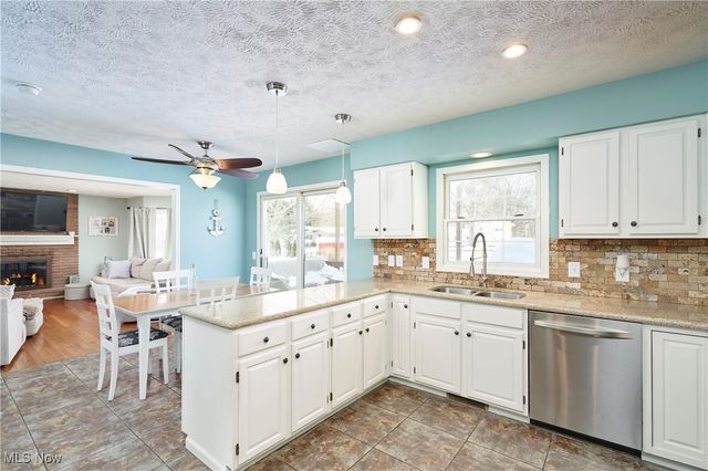 5819 Linder Circle NE, Canton, OH 44721