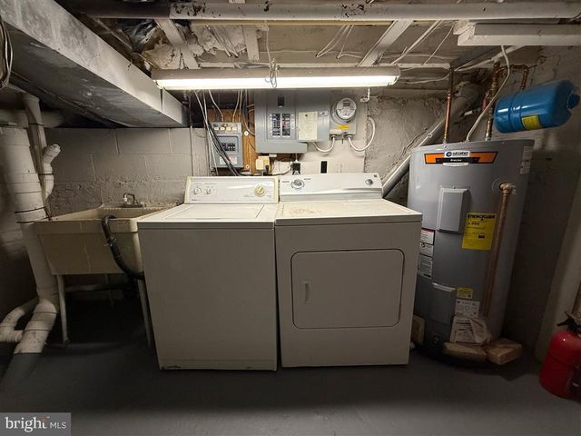 106 N MADEIRA ST, Baltimore, MD 21231