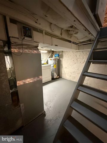 106 N MADEIRA ST, Baltimore, MD 21231