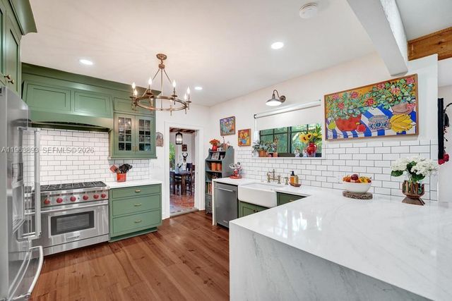 1028 Tyler St, Hollywood, FL 33019