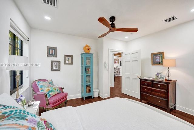 1028 Tyler St, Hollywood, FL 33019