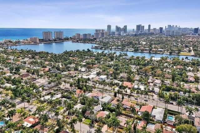 1028 Tyler St, Hollywood, FL 33019