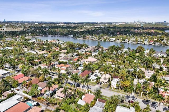 1028 Tyler St, Hollywood, FL 33019