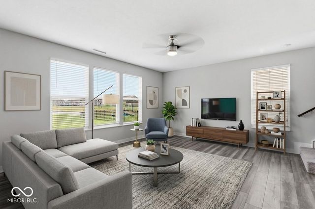 9743 Cimmaron Avenue, Mccordsville, IN 46055