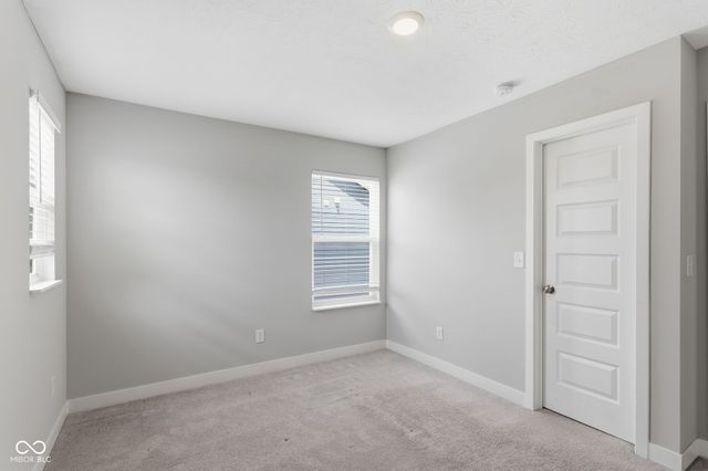 9743 Cimmaron Avenue, Mccordsville, IN 46055