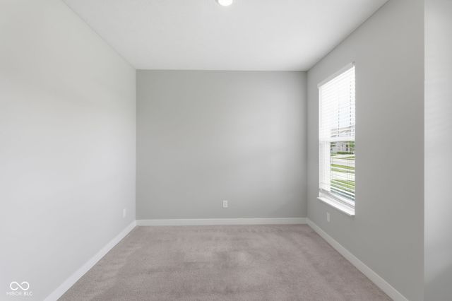 9743 Cimmaron Avenue, Mccordsville, IN 46055