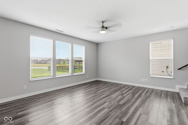 9743 Cimmaron Avenue, Mccordsville, IN 46055