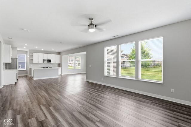 9743 Cimmaron Avenue, Mccordsville, IN 46055