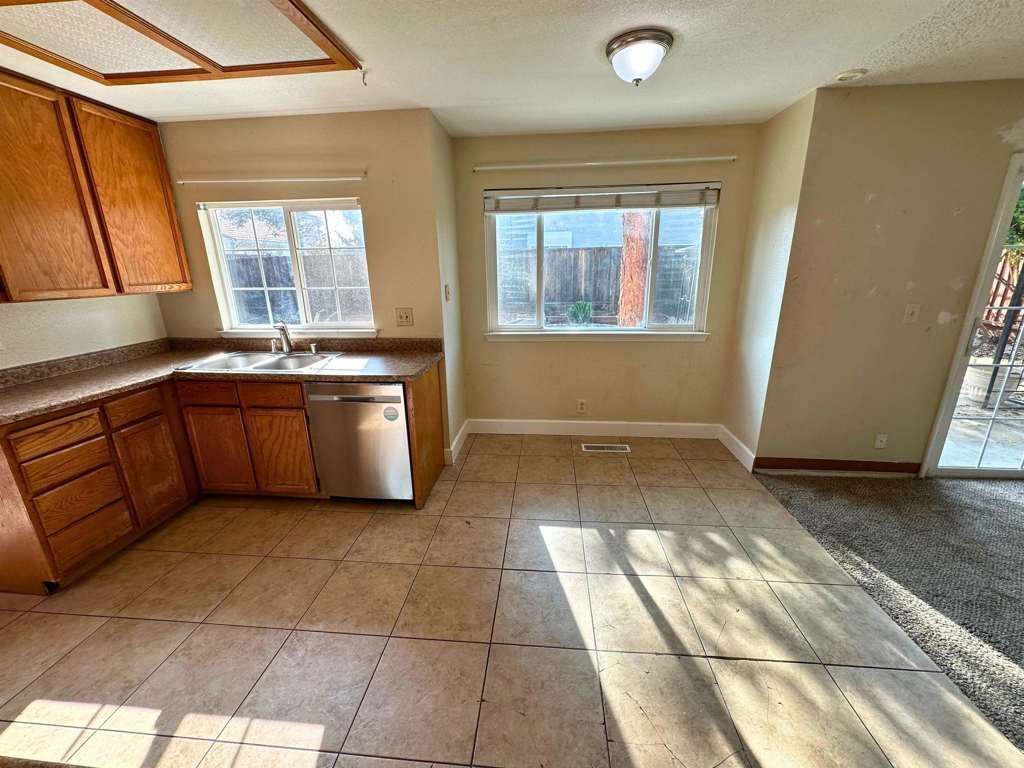 Image 17 of property listing at 1180 Amanda Cir, Brentwood, CA 94513