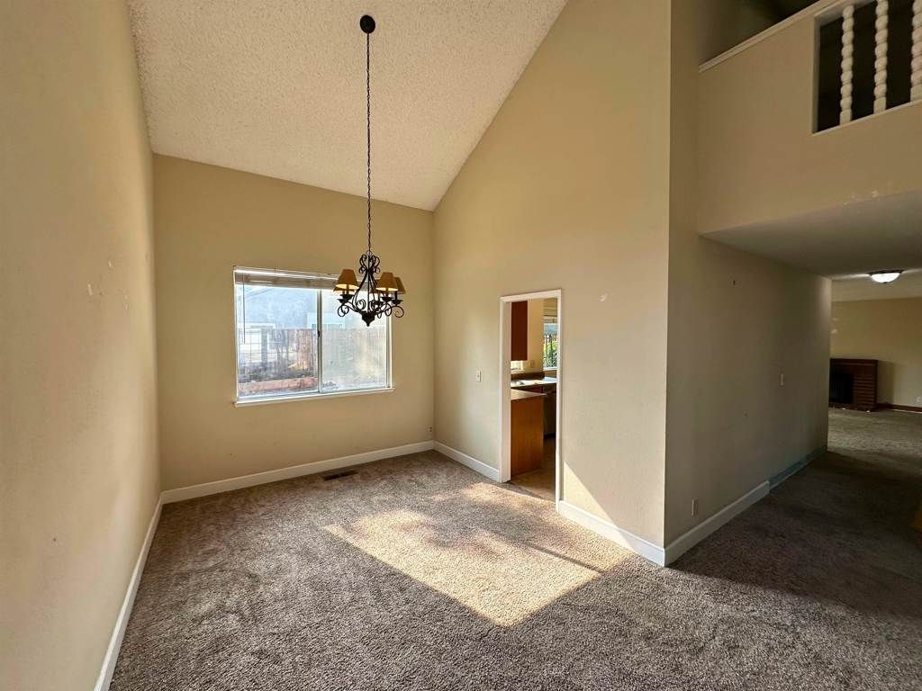 Image 7 of property listing at 1180 Amanda Cir, Brentwood, CA 94513