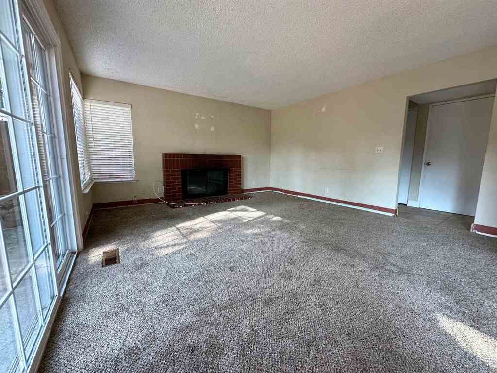 Image 9 of property listing at 1180 Amanda Cir, Brentwood, CA 94513