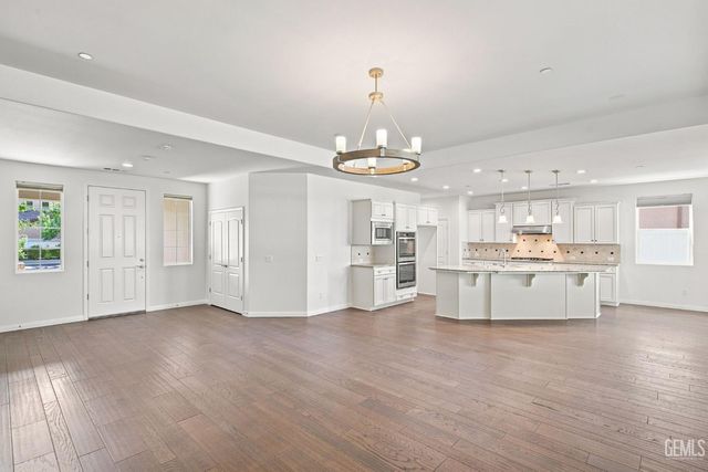 3113 Barrowby Street, Bakersfield, CA 93311