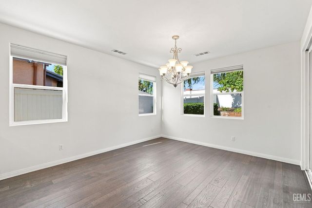 3113 Barrowby Street, Bakersfield, CA 93311