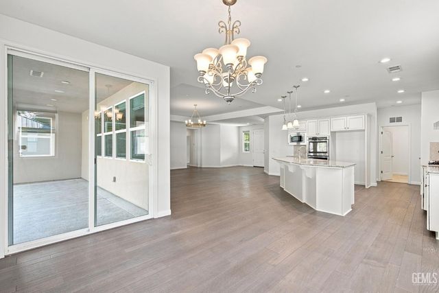 3113 Barrowby Street, Bakersfield, CA 93311