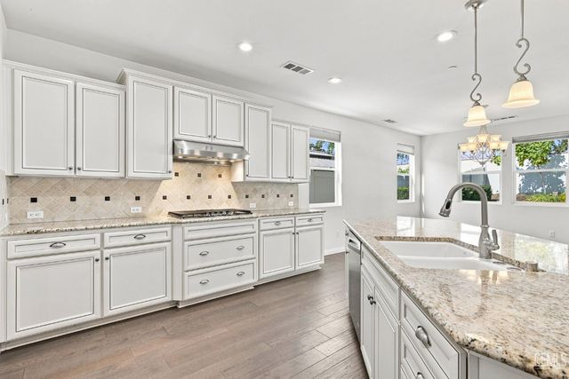3113 Barrowby Street, Bakersfield, CA 93311