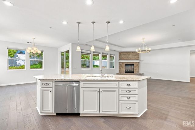 3113 Barrowby Street, Bakersfield, CA 93311