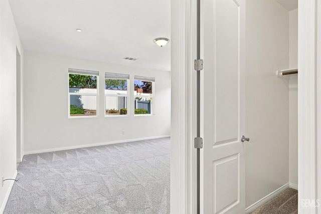 3113 Barrowby Street, Bakersfield, CA 93311