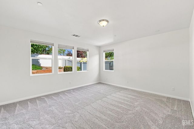 3113 Barrowby Street, Bakersfield, CA 93311