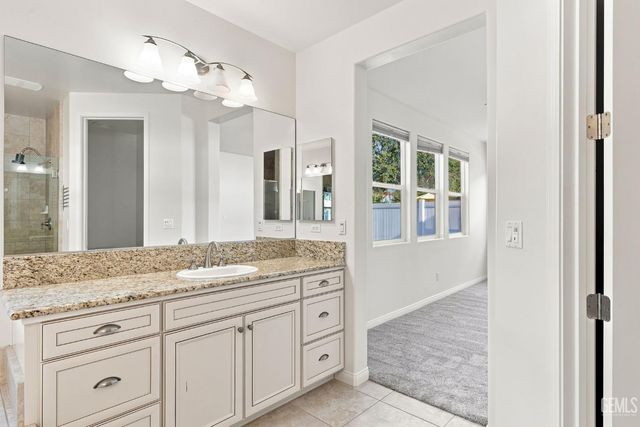 3113 Barrowby Street, Bakersfield, CA 93311