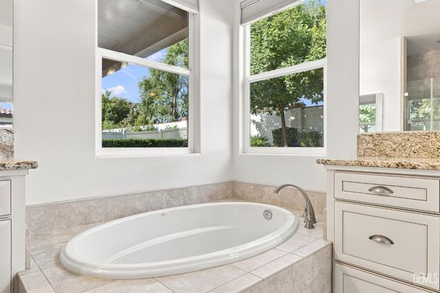 3113 Barrowby Street, Bakersfield, CA 93311