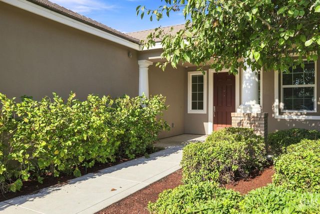3113 Barrowby Street, Bakersfield, CA 93311