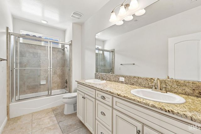3113 Barrowby Street, Bakersfield, CA 93311