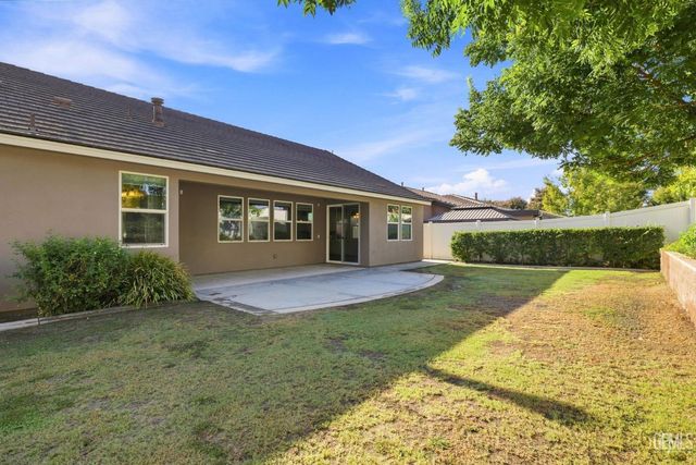 3113 Barrowby Street, Bakersfield, CA 93311