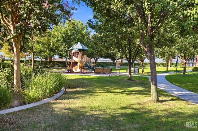 3113 Barrowby Street, Bakersfield, CA 93311