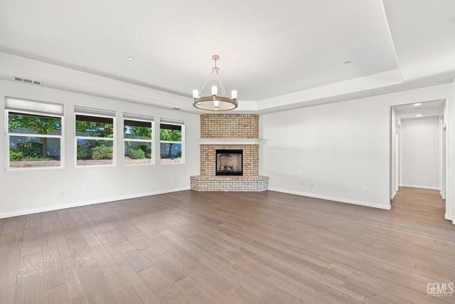 3113 Barrowby Street, Bakersfield, CA 93311