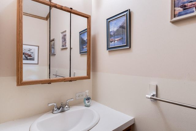 77625 Michigan Avenue, South Haven, MI 49090