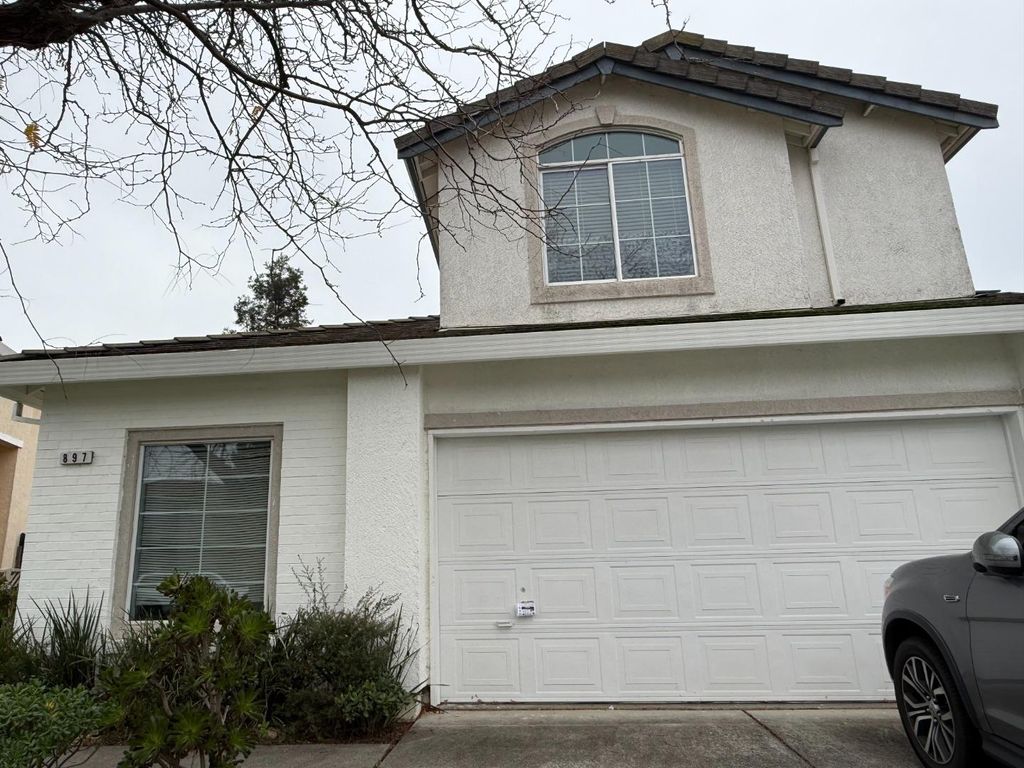 897 Sapphire Circle, Vacaville, CA 95687