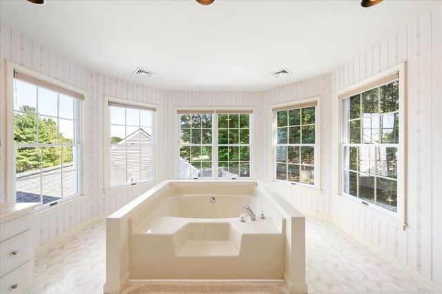 5 Vose Hill Road, Westford, MA 01886